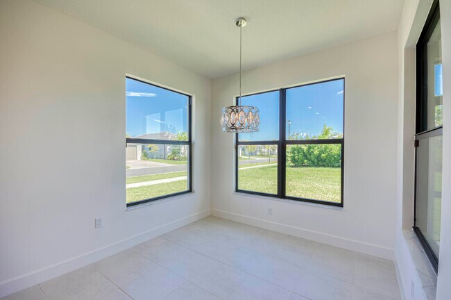 Building Photo - 12555 SW Manatee Marsh Ter