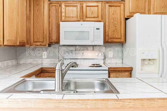 Building Photo - 4560 Eureka Ct