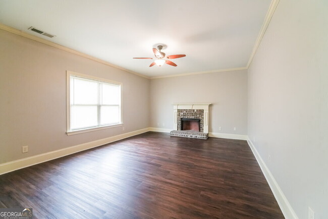 Building Photo - 150 Mount Moriah Rd
