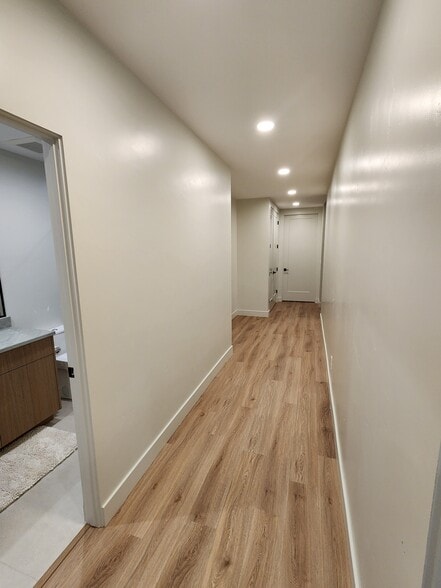 Building Photo - 550 E 4525 N