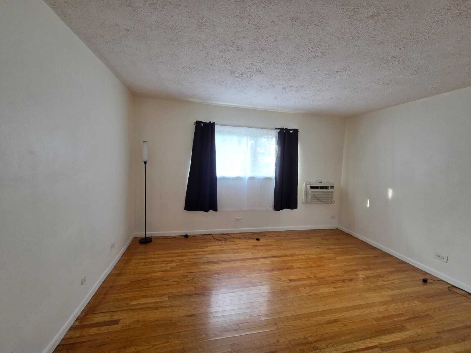 Building Photo - 2205 Arbor Cir