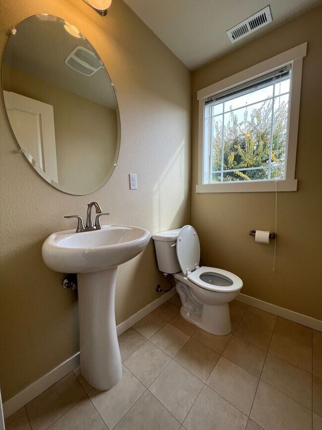 Building Photo - 28609 SW Villebois Dr N