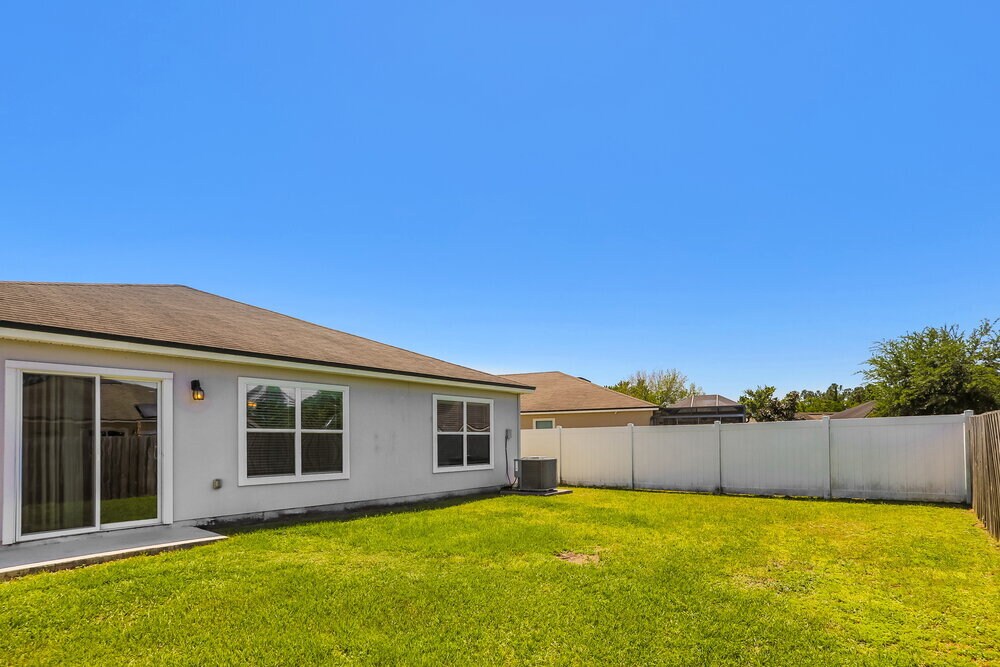 Building Photo - 3800 Falcon Crest Dr