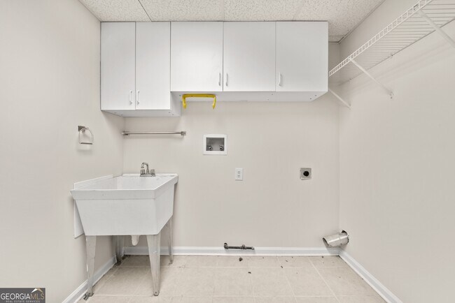 Building Photo - 3007 Clove Tree Ln