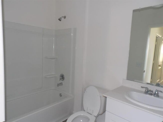Building Photo - 1028 Long Bay Ct