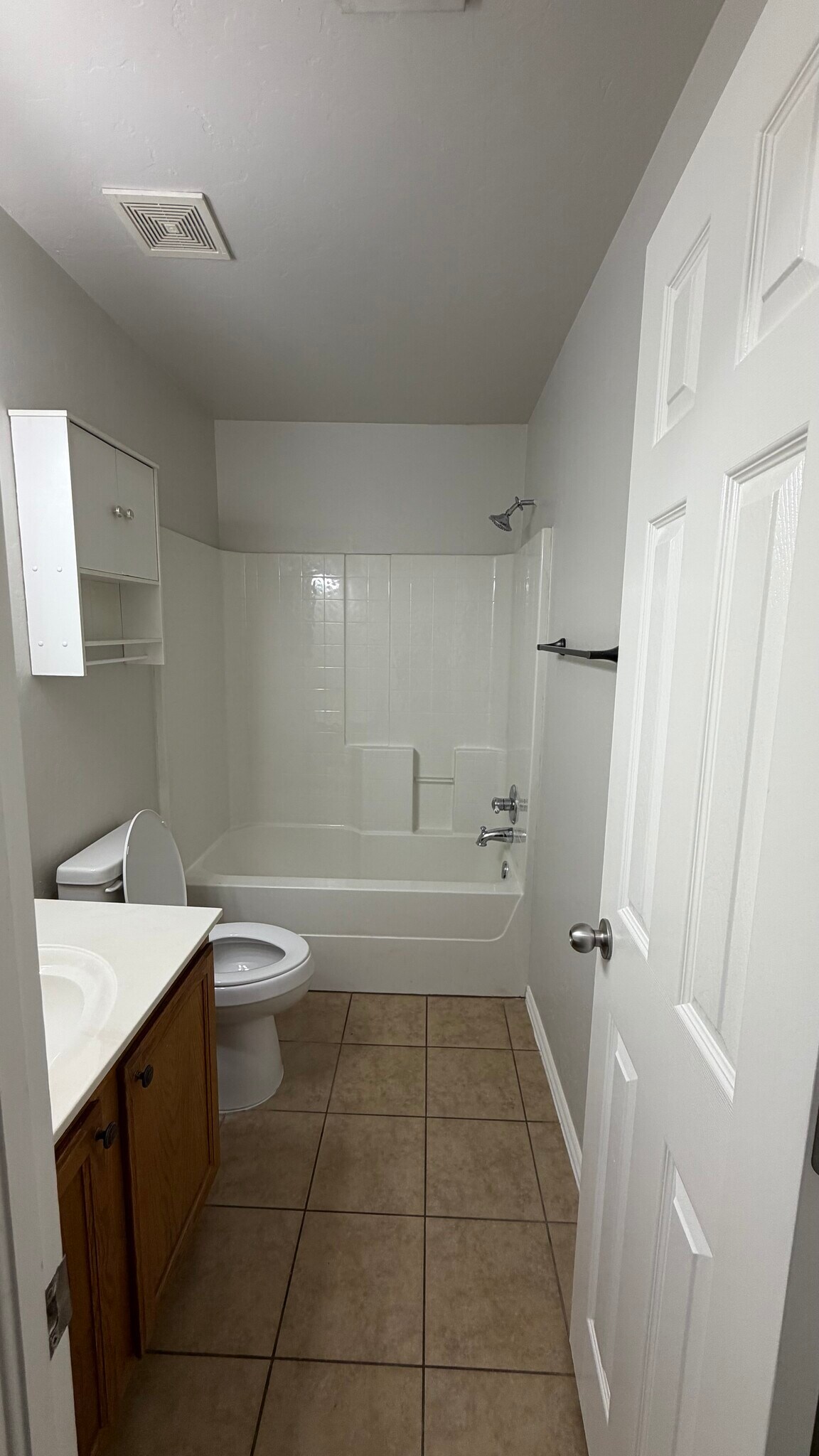 Building Photo - 2401 Chadsford Ln
