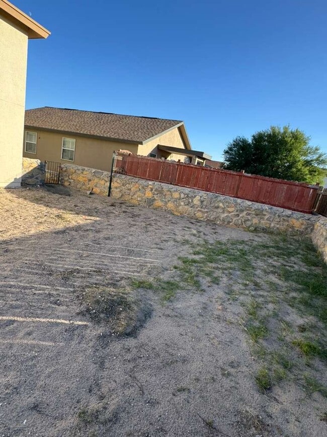 Building Photo - 2817 Talking Rock Pl