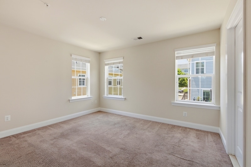 Building Photo - 300 Camillia Pl
