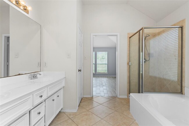 Building Photo - 11047 Pierce Valley Dr