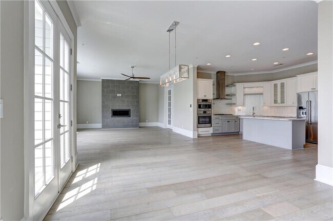 Building Photo - 12600 Marstrow Dr