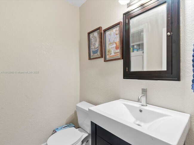 Building Photo - 3097 Bird Ave