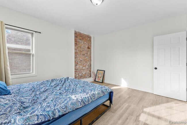 Building Photo - 1936 Atkinson St