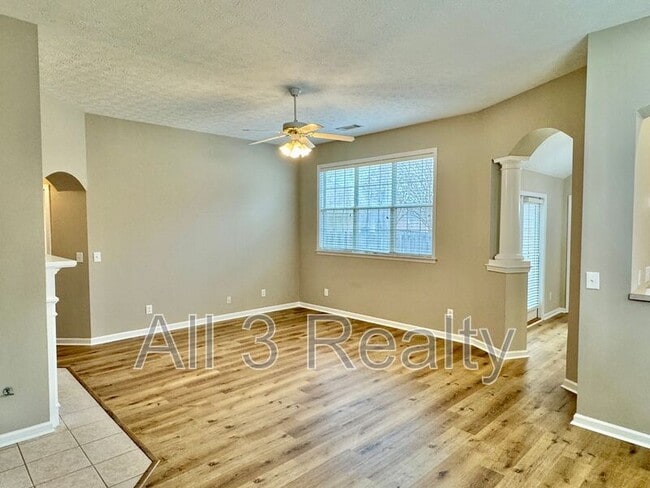 Building Photo - 8942 Stoneridge Pl