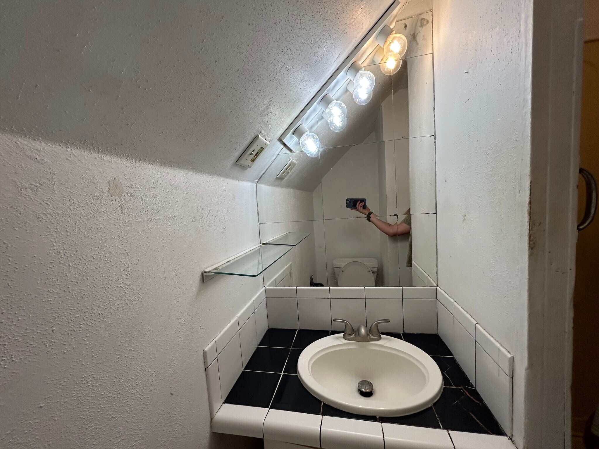 Building Photo - 110 S Blair St