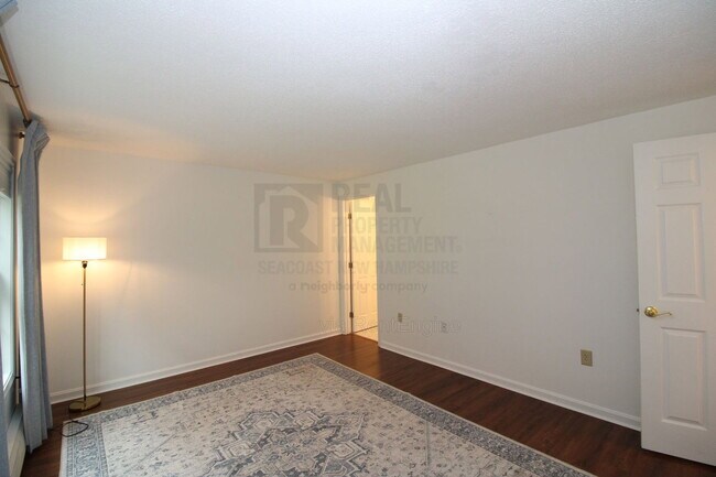 Building Photo - 50 Brookside Dr