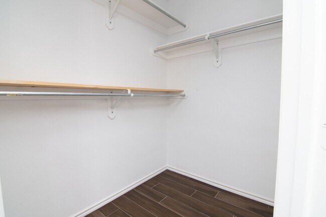 Building Photo - 5705 Champions Dr