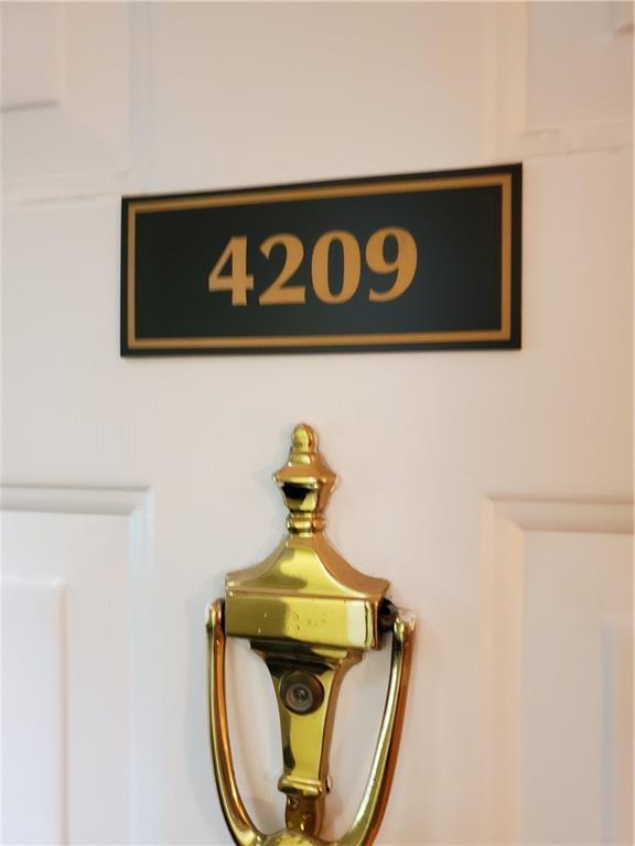 Building Photo - 4209 Pine Heights Dr NE