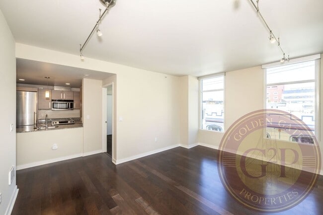 Building Photo - Hayes Valley - 2 BR, 2 BA Condo 947 Sq. Ft...