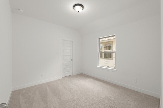 Building Photo - 406 Nocturne Rdg Dr