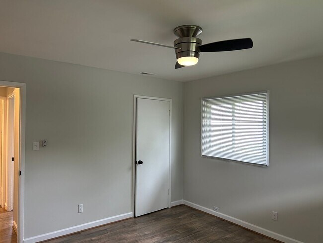 Building Photo - Spacious 4BR + Bonus Room – Available May 10! Regency Area!