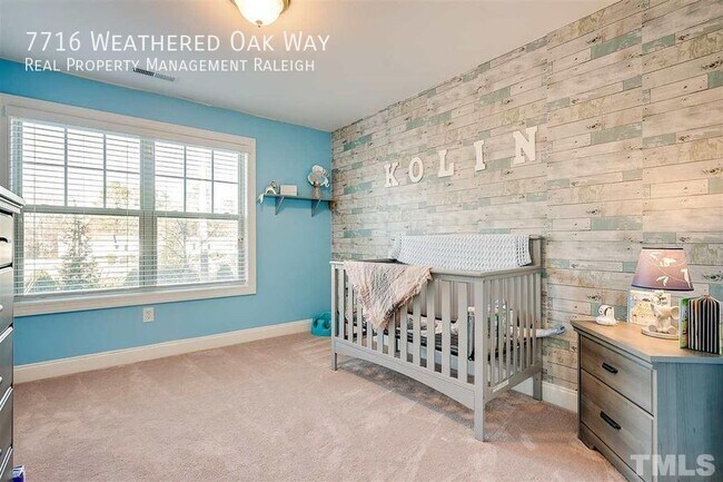 Building Photo - 7716 Weathered Oak Way