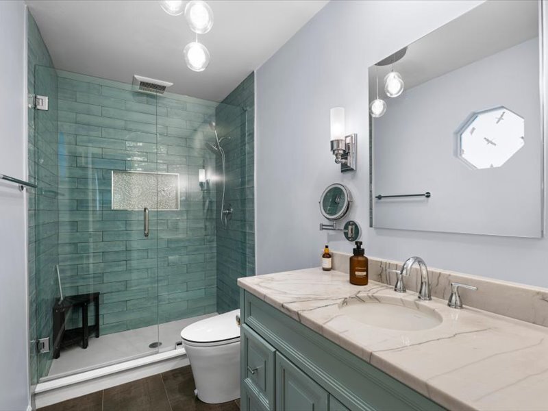 New Shower - 1868 Tickton Hall Rd