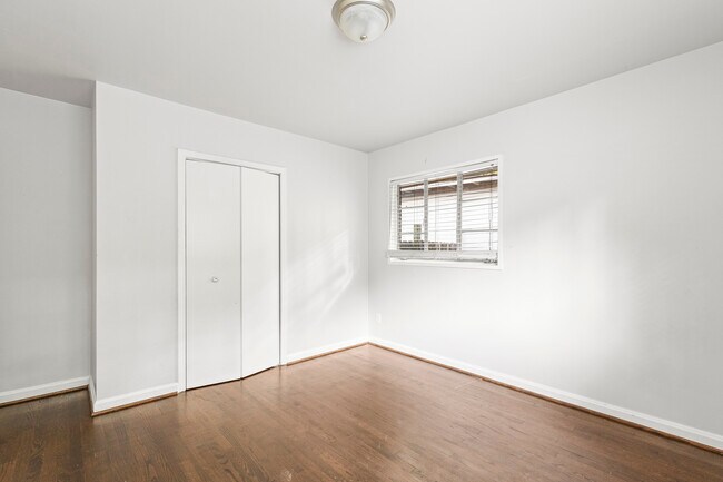 Building Photo - 2788 Lancaster Dr