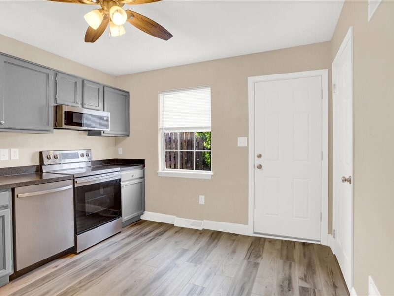 Building Photo - 809 Old Silver Spring Rd