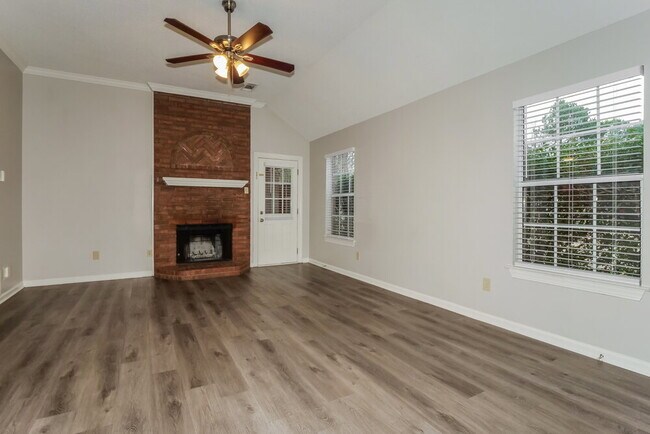 Building Photo - 3158 Clubview Cove N