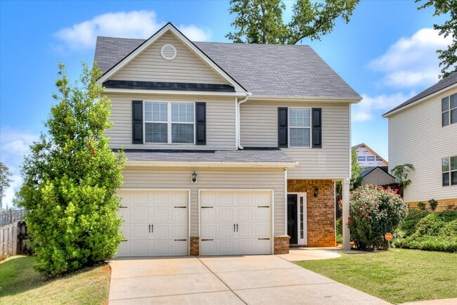 Building Photo - 476 Lory Ln