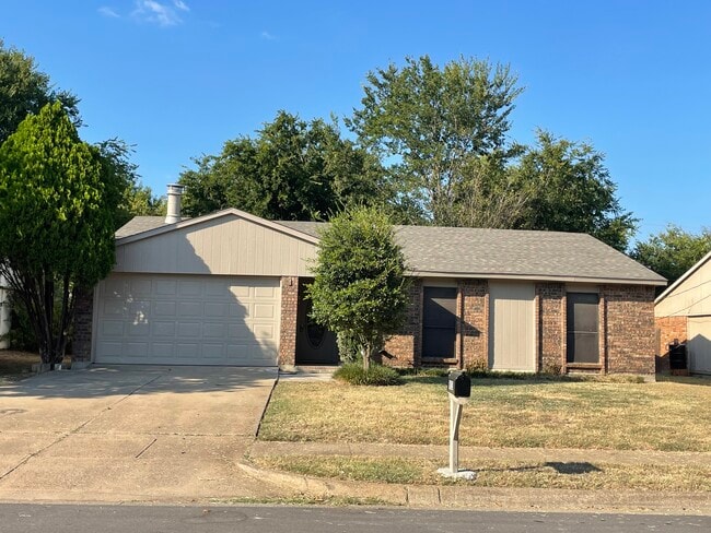 Building Photo - 6813 Arborbrook Dr