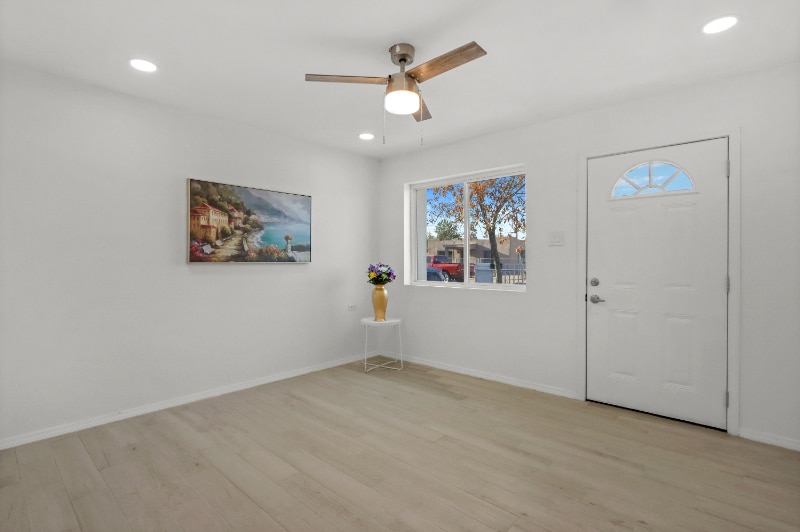 Building Photo - 9316 San Lorenzo Ave