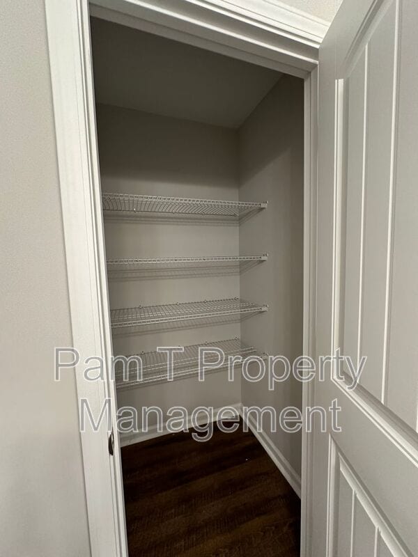 Building Photo - 87 Dunnoman Dr