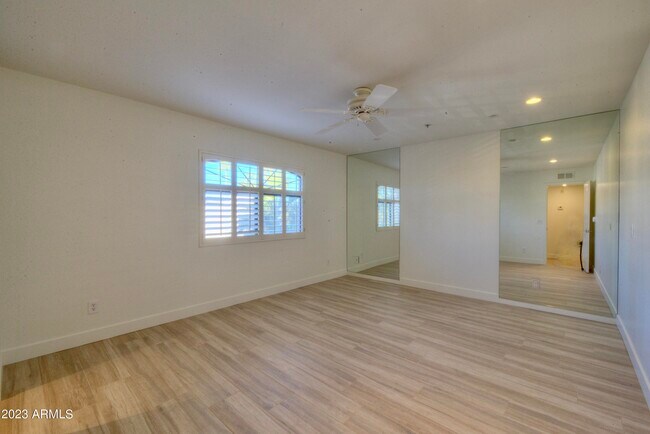Building Photo - 5104 N 32nd St