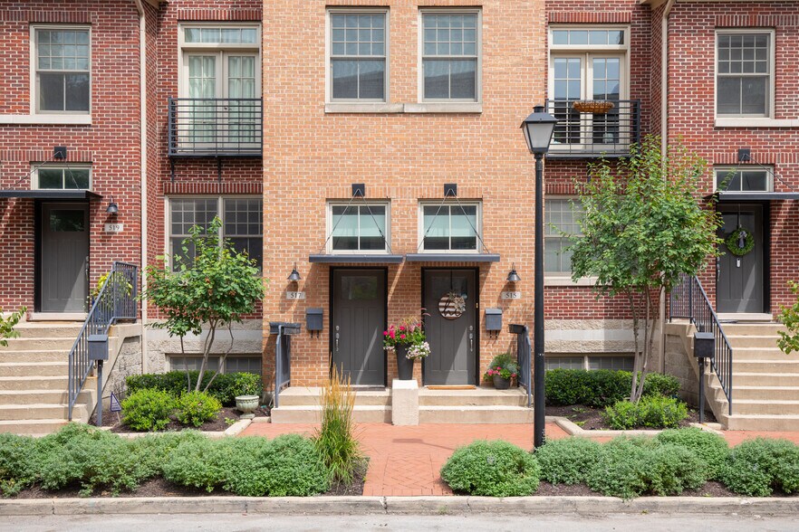 Building Photo - 517 N Park Ave