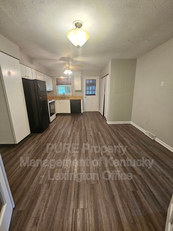 Building Photo - 3190 Yellowstone Parkway B