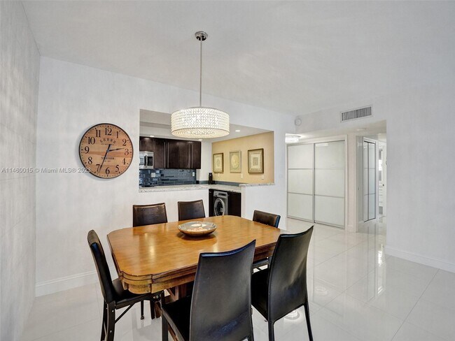 Building Photo - 3750 Galt Ocean Dr