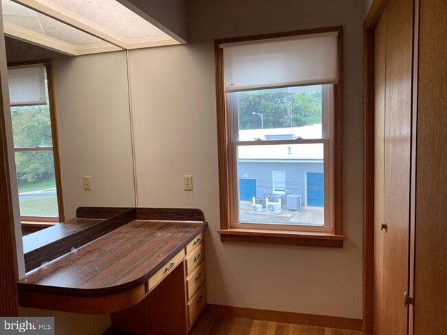 Building Photo - 111 Green St