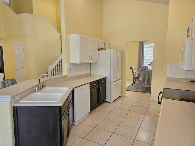 Building Photo - 175 Braemar Ave