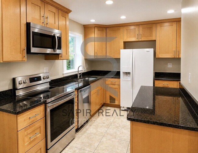 Building Photo - 1171 Arborvista Dr NE