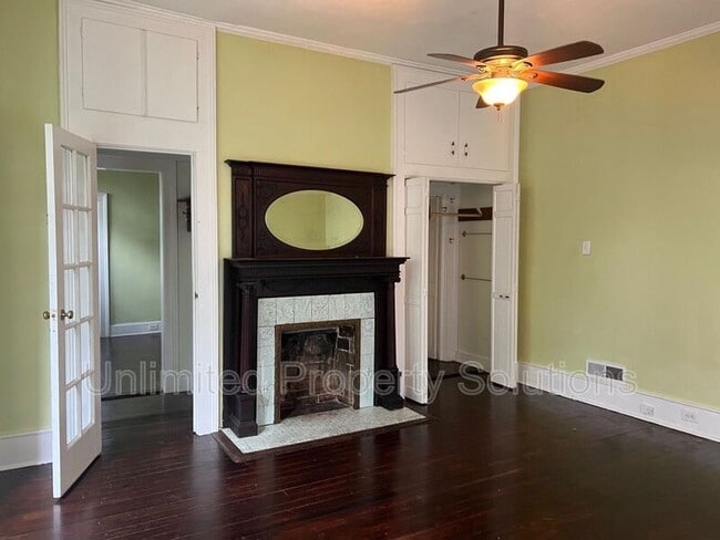 Building Photo - 419 S 3rd St