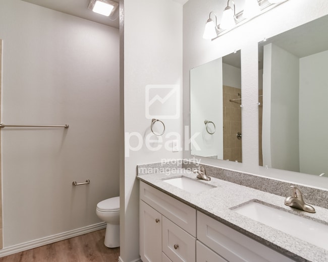 Building Photo - $1950! 3Bed/2Bath home in Fort Worth!