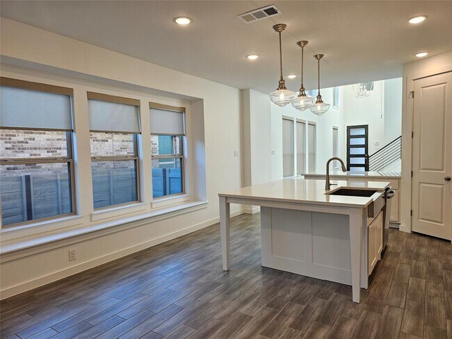 Building Photo - 641 Pecan Bottom Trail