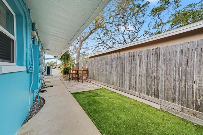 Building Photo - 711 E Gulf Blvd