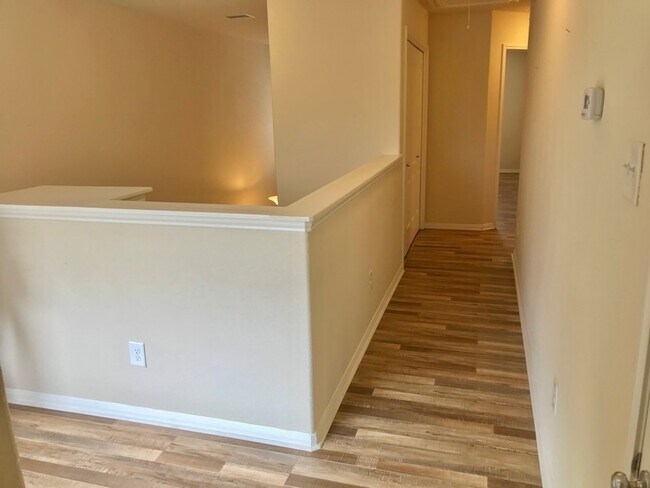 Building Photo - 8314 Columbia Forest Dr