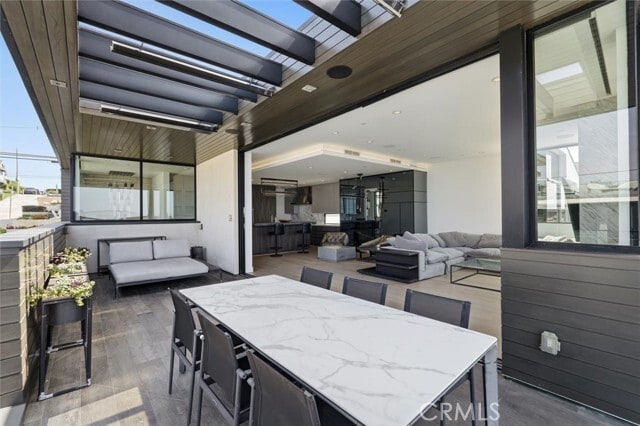 Building Photo - 300 25th St