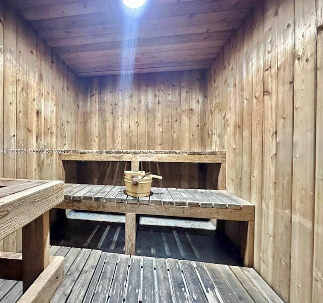 Building Photo - 3180 S Ocean Dr