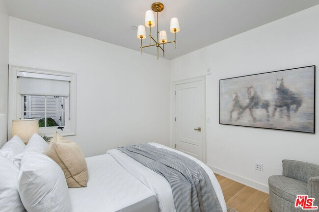 Building Photo - 15225 Palisades Village Ln