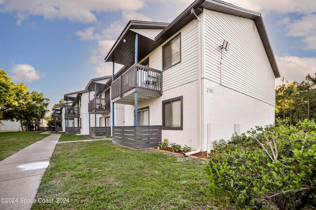 Building Photo - 2181 Agora Cir SE