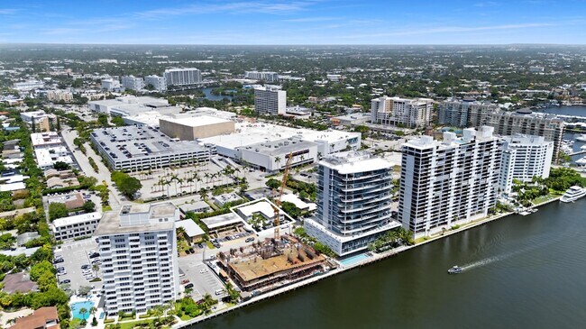Building Photo - 915 Intracoastal Dr